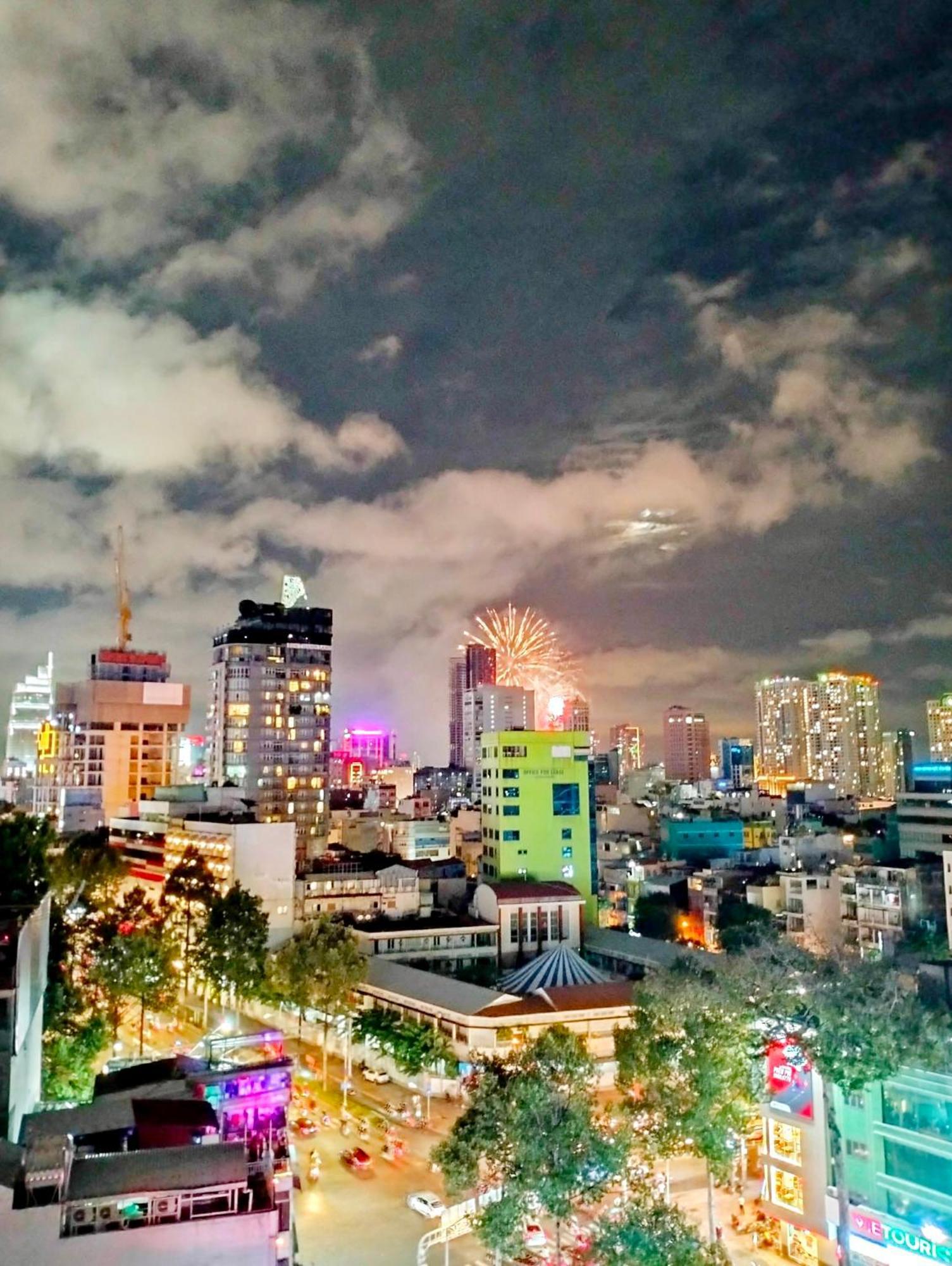 胡志明市 Gemini Saigon Luxury酒店 外观 照片